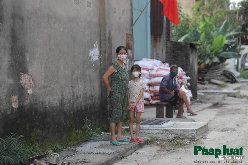 Hà Nội: Bắt đầu lấy mẫu xét nghiệm người dân thôn Lỗ Giao