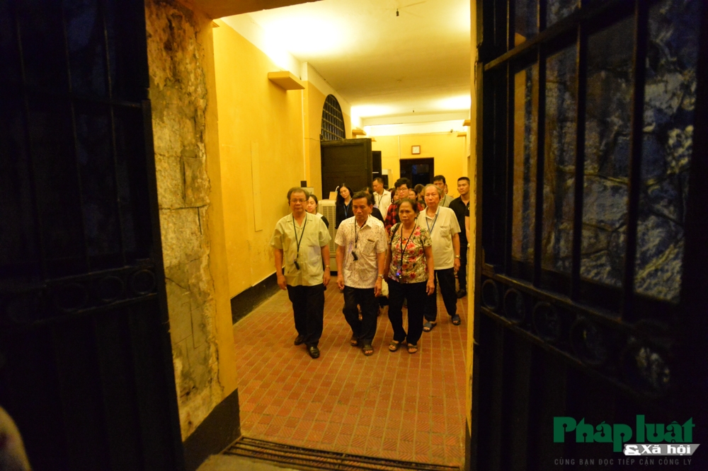 Ấn tượng và ý nghĩa tour đêm khám phá nhà tù Hoả Lò an tuong va y nghia tour dem kham pha nha tu hoa lo