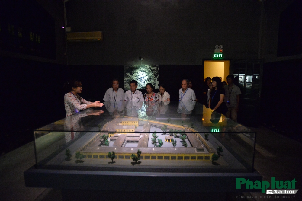 Ấn tượng và ý nghĩa tour đêm khám phá nhà tù Hoả Lò an tuong va y nghia tour dem kham pha nha tu hoa lo