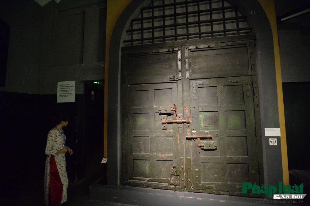 Ấn tượng và ý nghĩa tour đêm khám phá nhà tù Hoả Lò an tuong va y nghia tour dem kham pha nha tu hoa lo