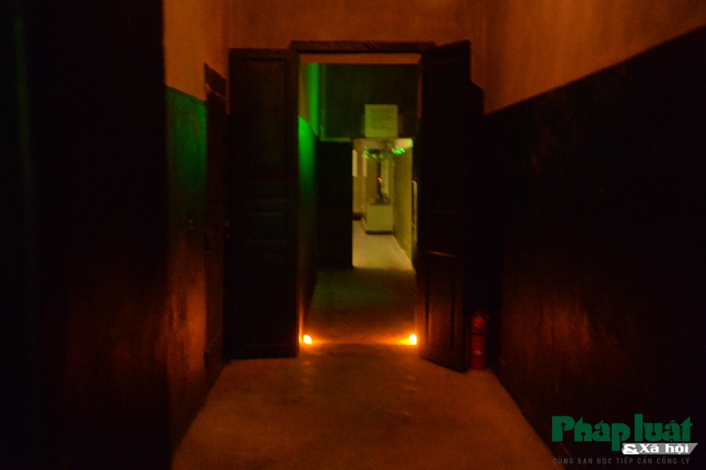 Ấn tượng và ý nghĩa tour đêm khám phá nhà tù Hoả Lò an tuong va y nghia tour dem kham pha nha tu hoa lo