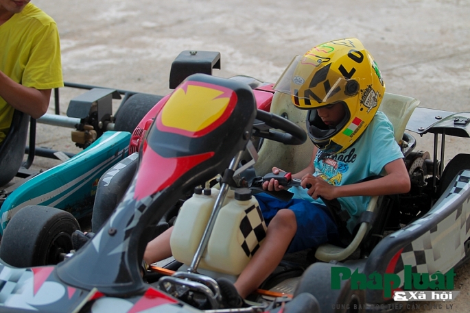 Đột nhập nơi đào tạo các tay đua F1 nhí tại Hà Nội dot nhap noi dao tao cac tay dua f1 nhi tai ha noi