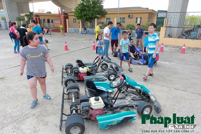 Đột nhập nơi đào tạo các tay đua F1 nhí tại Hà Nội dot nhap noi dao tao cac tay dua f1 nhi tai ha noi