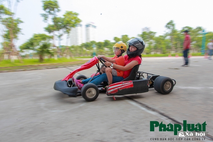 Đột nhập nơi đào tạo các tay đua F1 nhí tại Hà Nội dot nhap noi dao tao cac tay dua f1 nhi tai ha noi