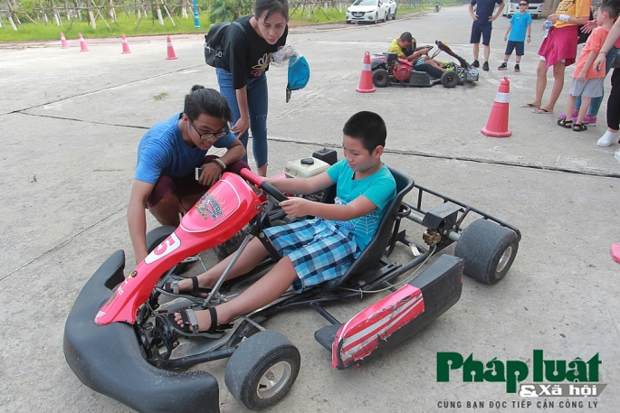 Đột nhập nơi đào tạo các tay đua F1 nhí tại Hà Nội dot nhap noi dao tao cac tay dua f1 nhi tai ha noi
