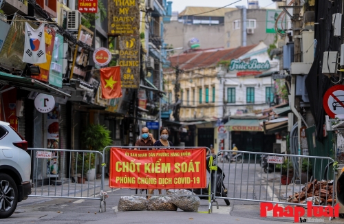 "Lập chốt trong phố cổ", Hà Nội quyết chiến với dịch COVID-19