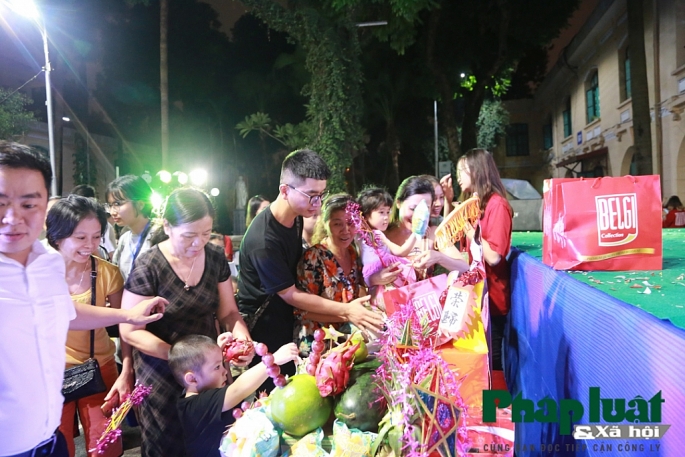 tet trung thu y nghia danh cho cac benh nhan nhi tai benh vien xanh pon