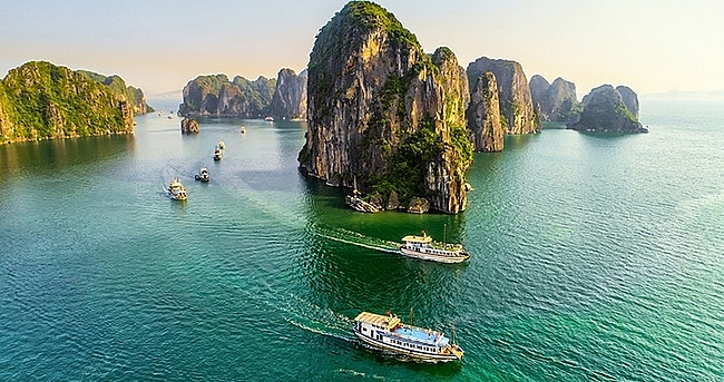 Phát động mở lại hoạt động du lịch: “Việt Nam - Trải nghiệm trọn vẹn” được tổ chức tại Hạ Long