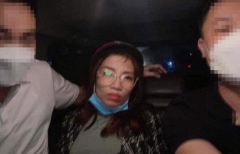 Camera an ninh ghi lại hành vi nữ nghi phạm châm lửa đốt nhà trọ ở Phú Đô
