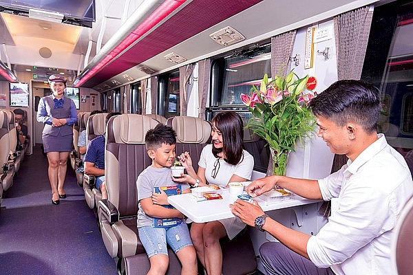 Hàng loạt tàu mới “5 sao” chính thức hoạt động từ 10-1 hang loat tau moi 5 sao chinh thuc hoat dong tu 10 1