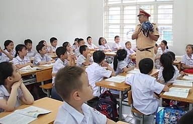 Hà Nội: Tăng cường tuyên truyền, giáo dục an toàn giao thông cho phụ huynh, học sinh