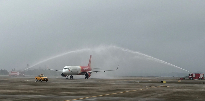 vietjet khai truong duong bay tphcm van don quang ninh