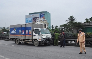 khoi to vu an xe tai gay tai nan khien 8 nguoi tu vong o hai duong