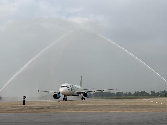 bamboo airways khai truong duong bay tp ho chi minh thanh hoa gia ve tu 140000 dong