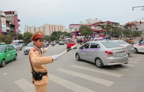 Phân luồng từ xa, phòng ngừa ùn tắc giao thông phục vụ Đại hội Đại biểu toàn quốc lần thứ XIII của Đảng