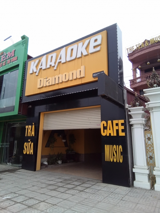 Quán Karaoke Diamond, thuộc thôn Trại, xã Thủy Đường, nơi các đối tượng tổ chức sử dụng trái phép chất ma túy