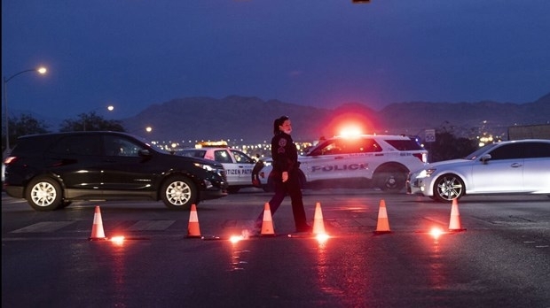 Xe ôtô vượt đèn đỏ gây tai nạn liên hoàn, 9 người thiệt mạng