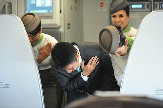 Bamboo Airways lì xì khách voucher nghỉ dưỡng trọn gói trong chuyến bay đầu năm bamboo airways li xi khach voucher nghi duong tron goi trong chuyen bay dau nam