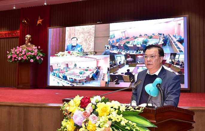 Bí thư Thành ủy Hà Nội Đinh Tiến Dũng phát biểu kết luận Hội nghị lần thứ 7 Ban Chấp hành Đảng bộ TP Hà Nội khóa XVII
