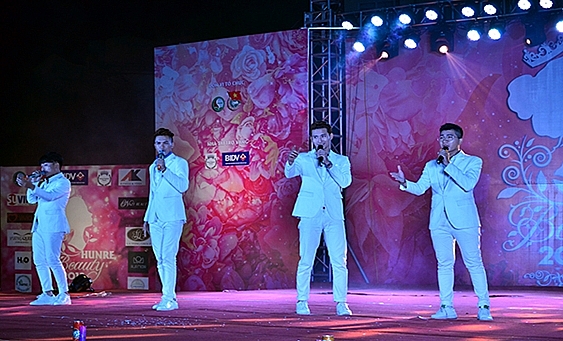 Nữ sinh Đại học TN&MT Hà Nội đăng quang “HUNRE BEAUTY 2018” nu sinh dai hoc tnmt ha noi dang quang hunre beauty 2018