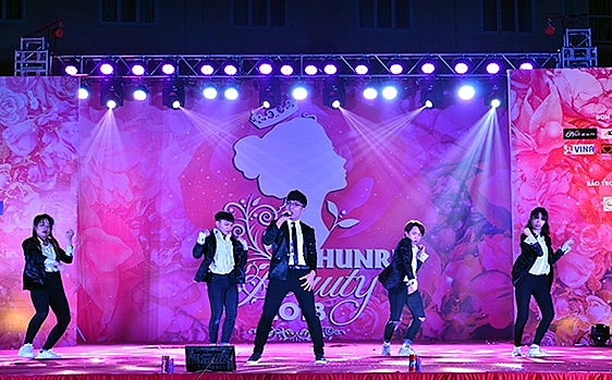 Nữ sinh Đại học TN&MT Hà Nội đăng quang “HUNRE BEAUTY 2018” nu sinh dai hoc tnmt ha noi dang quang hunre beauty 2018