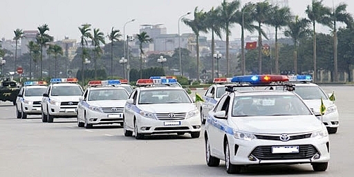 Nghiêm cấm các phương tiện tự lắp đặt còi ưu tiên nghiem cam cac phuong tien tu lap dat coi uu tien