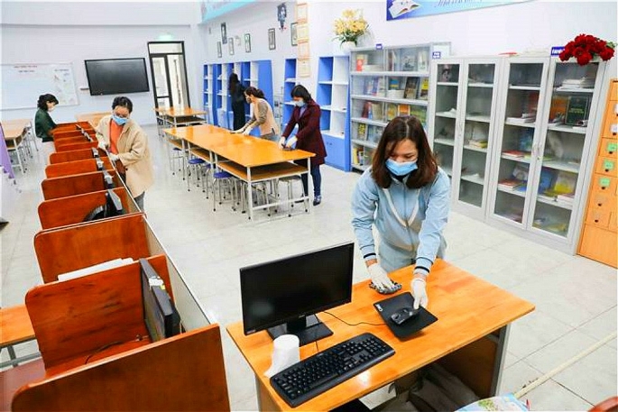 7 bước vệ sinh, khử khuẩn tại nơi làm việc để phòng, chống dịch hiệu quả 7 buoc ve sinh khu khuan tai noi lam viec de phong chong dich hieu qua