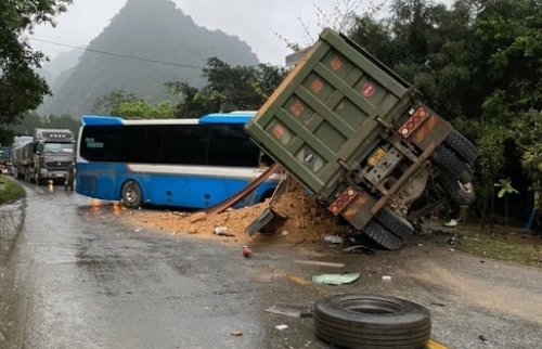 Ngăn chặn tai nạn giao thông đặc biệt nghiêm trọng đối với xe khách