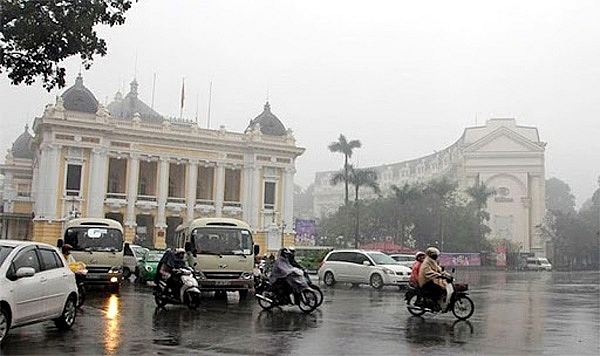 Thủ đô Hà Nội có mưa nhỏ vài nơi, đêm và sáng sớm có sương mù và sương mù nhẹ rải rác