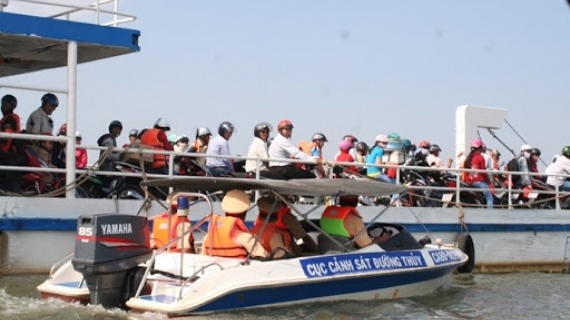Hà Nội: Siết chặt việc bảo đảm trật tự an toàn giao thông đường thủy nội địa