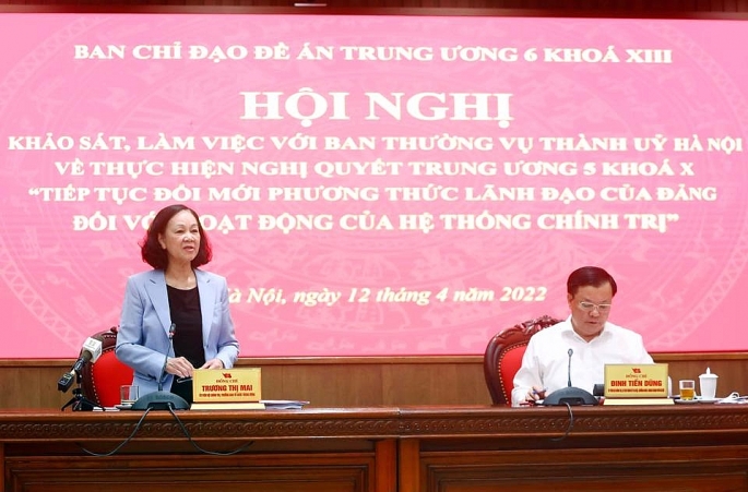 Trưởng ban Tổ chức Trung ương Trương Thị Mai phát biểu kết luận hội nghị.