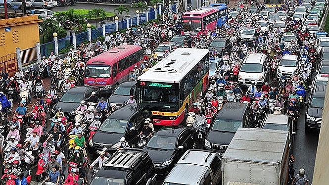 cong bo bang gia tinh le phi truoc ba o to xe may moi