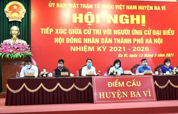 Các ứng viên đại biểu HĐND TP Hà Nội tiếp xúc cử tri huyện Ba Vì