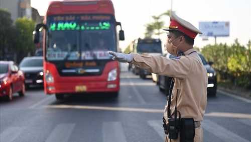 Hà Nội chỉ đạo khẩn giảm ùn tắc tại 22 chốt kiểm soát ra, vào thành phố