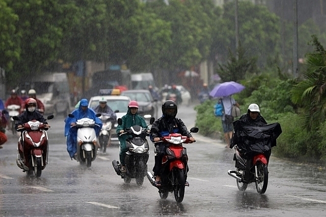 Áp thấp nhiệt đới gây mưa lớn diện rộng tại các tỉnh miền Bắc