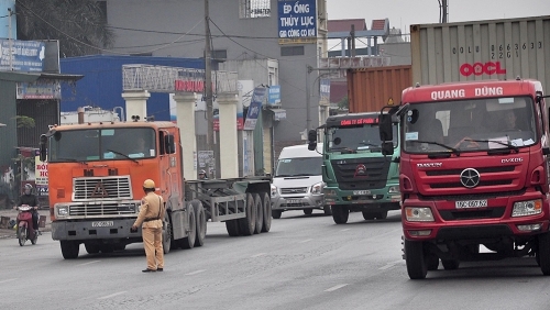 Hải Phòng: Tìm 2 người liên quan vụ TNGT tại ngã ba Hàng Kênh - Tô Hiệu