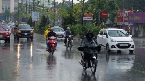 Bắc Bộ, Nam Bộ có mưa rào và dông, Trung Bộ nắng nóng