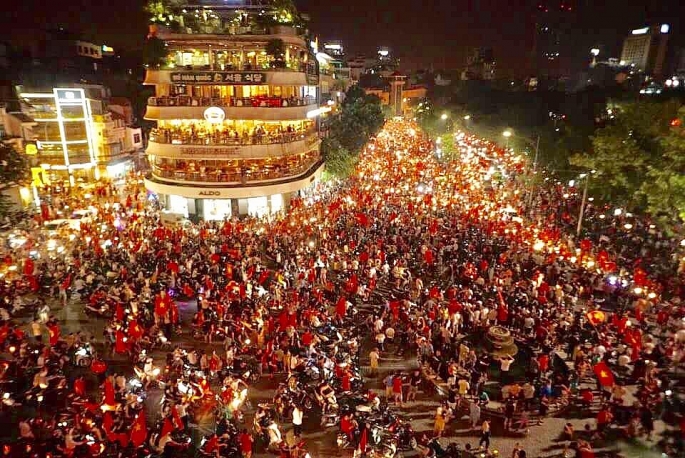 ha noi co do rop troi mung chien thang lich su cua olympic viet nam