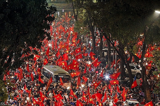 ha noi co do rop troi mung chien thang lich su cua olympic viet nam