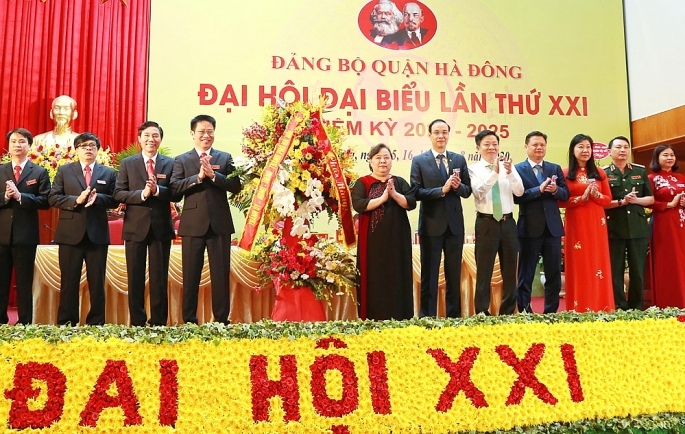 xay dung quan ha dong van minh hien dai va phat trien ben vung