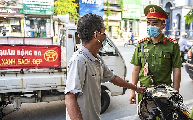 từ 11h00 ngày 8/8 đến 11h00 ngày 9/8, lực lượng chức năng phát hiện, lập hồ sơ tham mưu chính quyền các cấp xử phạt 804 trường hợp vi phạm phòng chống dịch