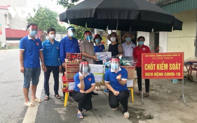 Gần 5.000 tình nguyện viên đăng ký tham gia chống dịch tại các tỉnh, thành phía Nam và TP Hà Nội