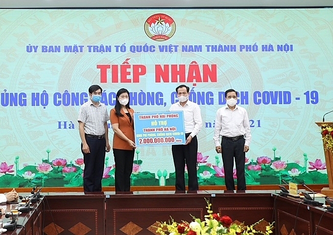Hà Nội tiếp nhận hơn 450 tỷ đồng ủng hộ công tác phòng, chống dịch