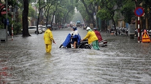 Hà Nội: Thường xuyên cập nhật thông tin về diễn biến mưa bão, thiên tai