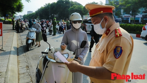 Hà Nội: Các chốt kiểm dịch yêu cầu 1.431 lượt phương tiện quay đầu trong ngày 15-9