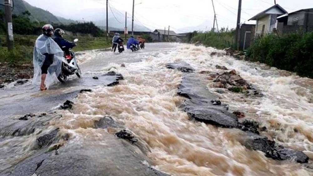 Các tỉnh Bắc Bộ có mưa rào và dông, đề phòng lũ quét, sạt lở đất