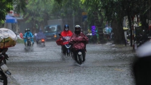 Nhiều khu vực trên cả nước có mưa dông, đề phòng thời tiết nguy hiểm