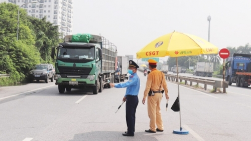 Hà Nội: Rà soát, bãi bỏ quy định cản trở lưu thông hàng hoá