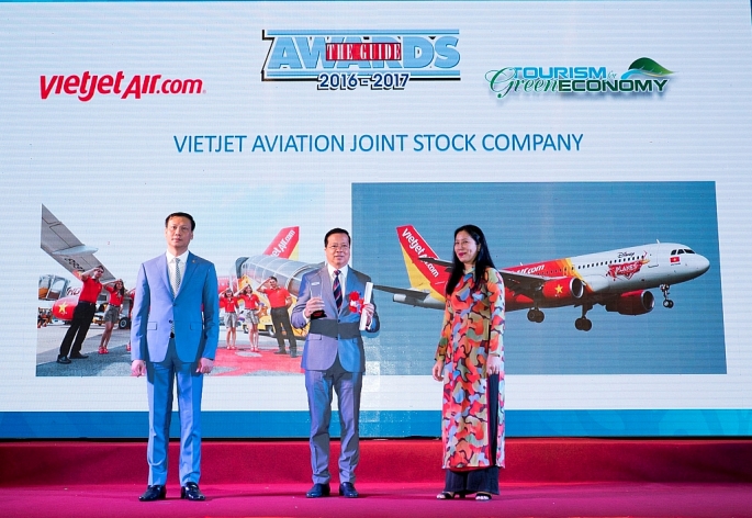 vietjet doat giai hang hang khong tien phong tai the guide awards 2017