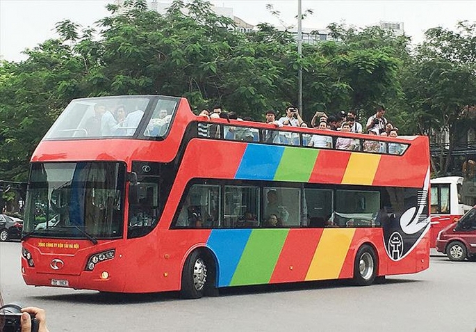 ha noi dieu chinh lo trinh tuyen xe khach du lich 2 tang city tour